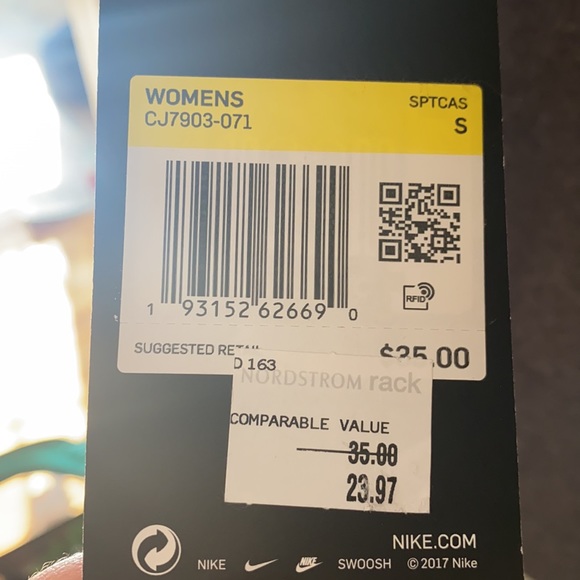 Nike long sleeve - Picture 4 of 4